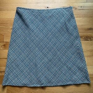 4 for $20 special 
Ann Taylor Loft Tweed Turquoise/Off White Fully Lined Skirt
